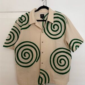 Brain Dead Cream and Green Swirl Men's Shirt